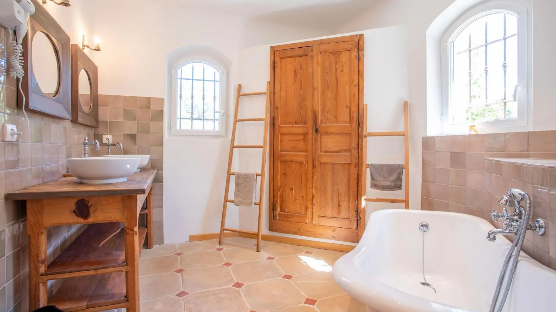 Holiday home Mon Gite En Provence Avec Piscine Salernes