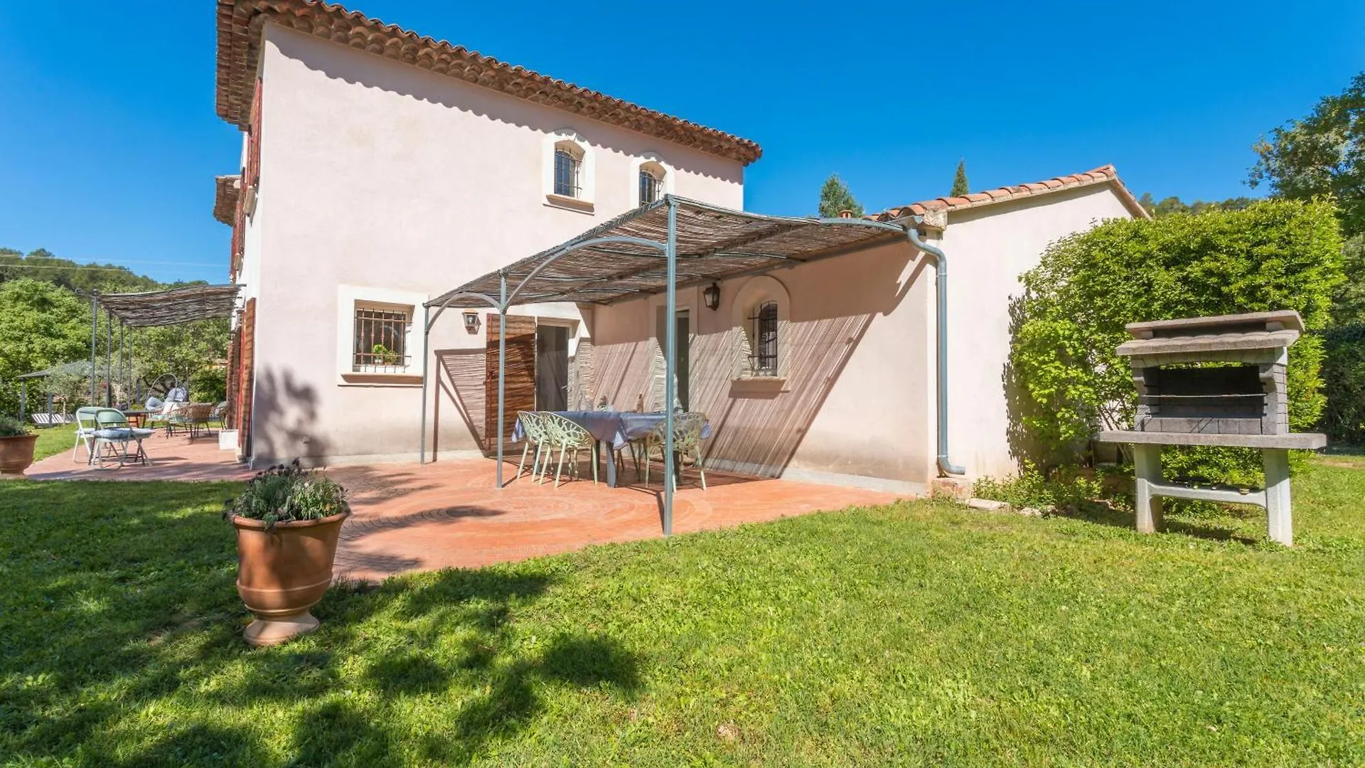 Mon Gite En Provence Avec Piscine Salernes 0*,  France