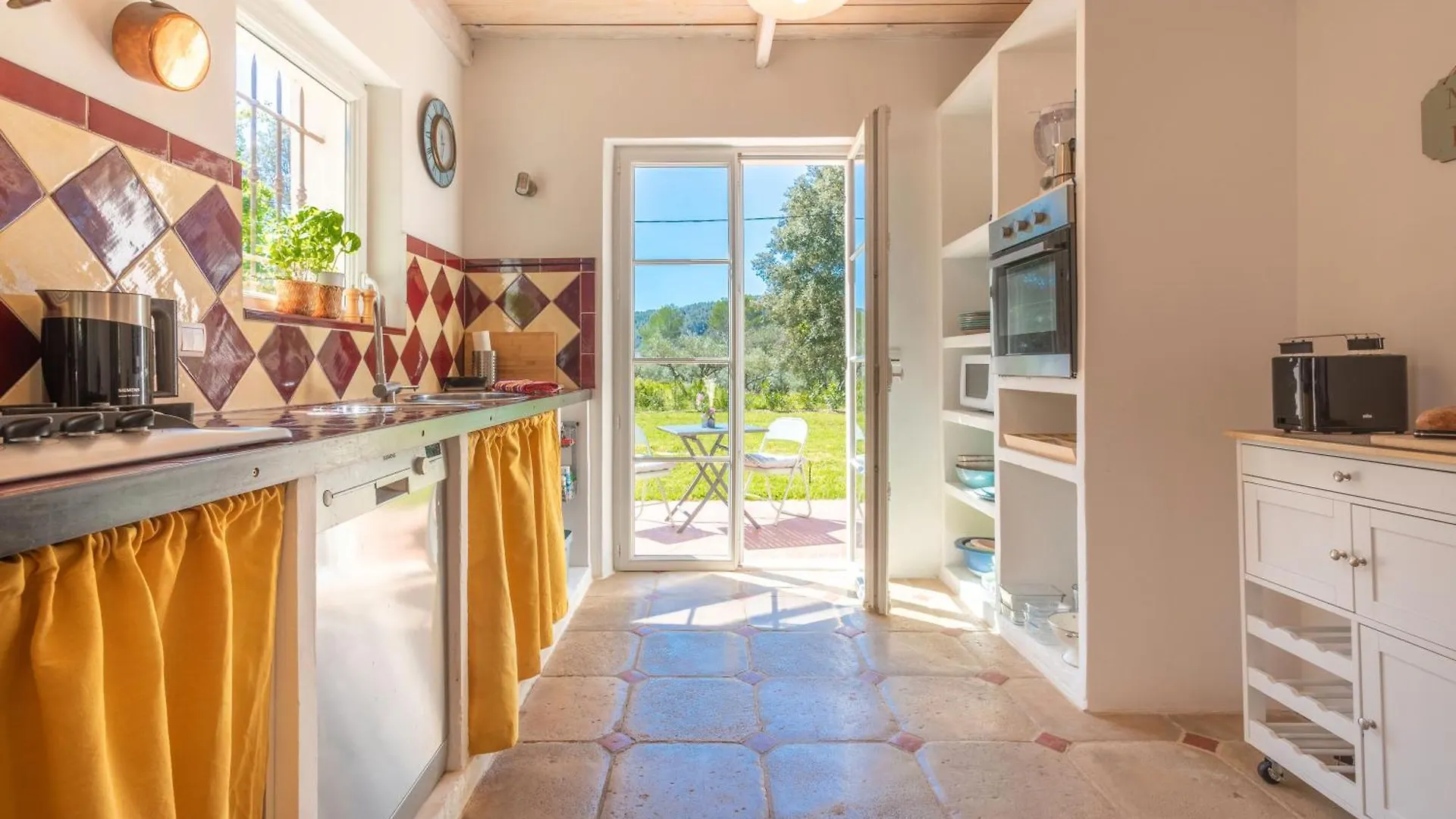 Mon Gite En Provence Avec Piscine Salernes 0*,  France