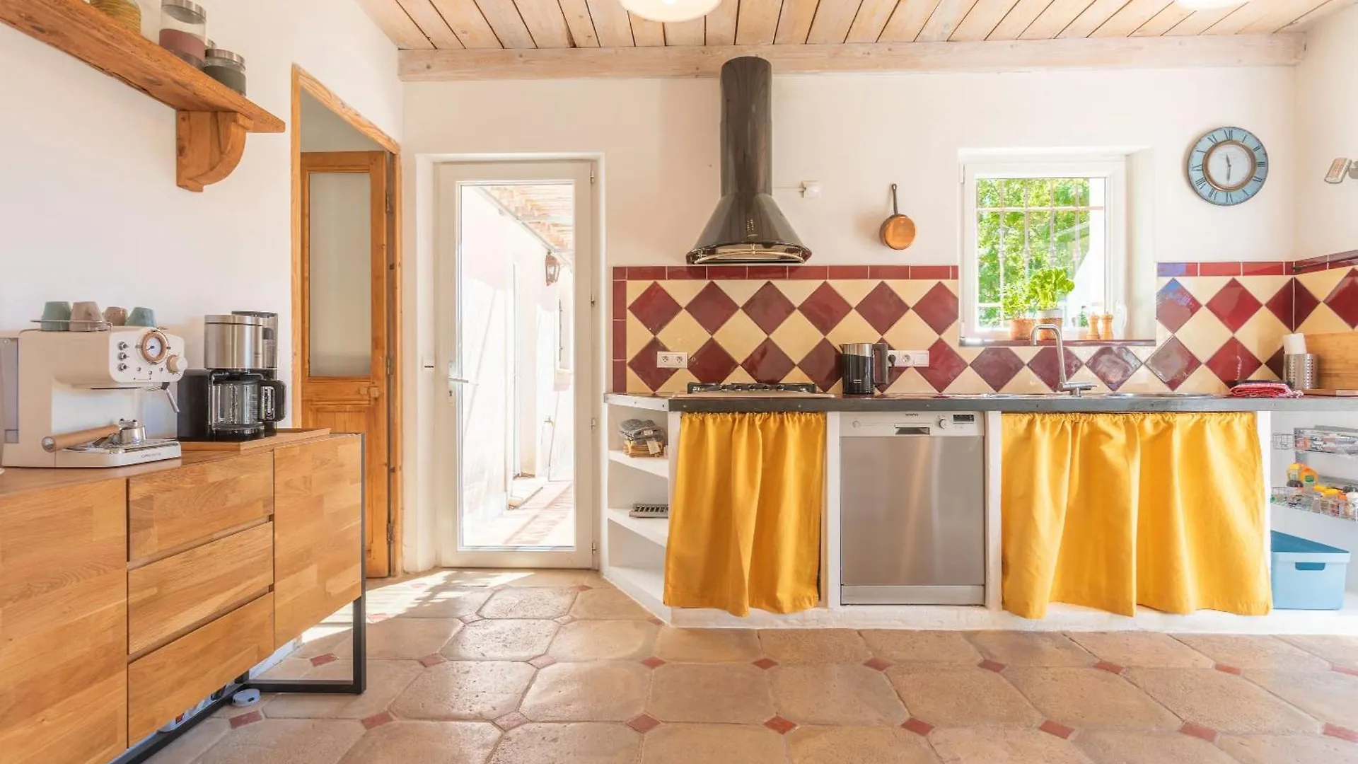 Holiday home Mon Gite En Provence Avec Piscine Salernes France